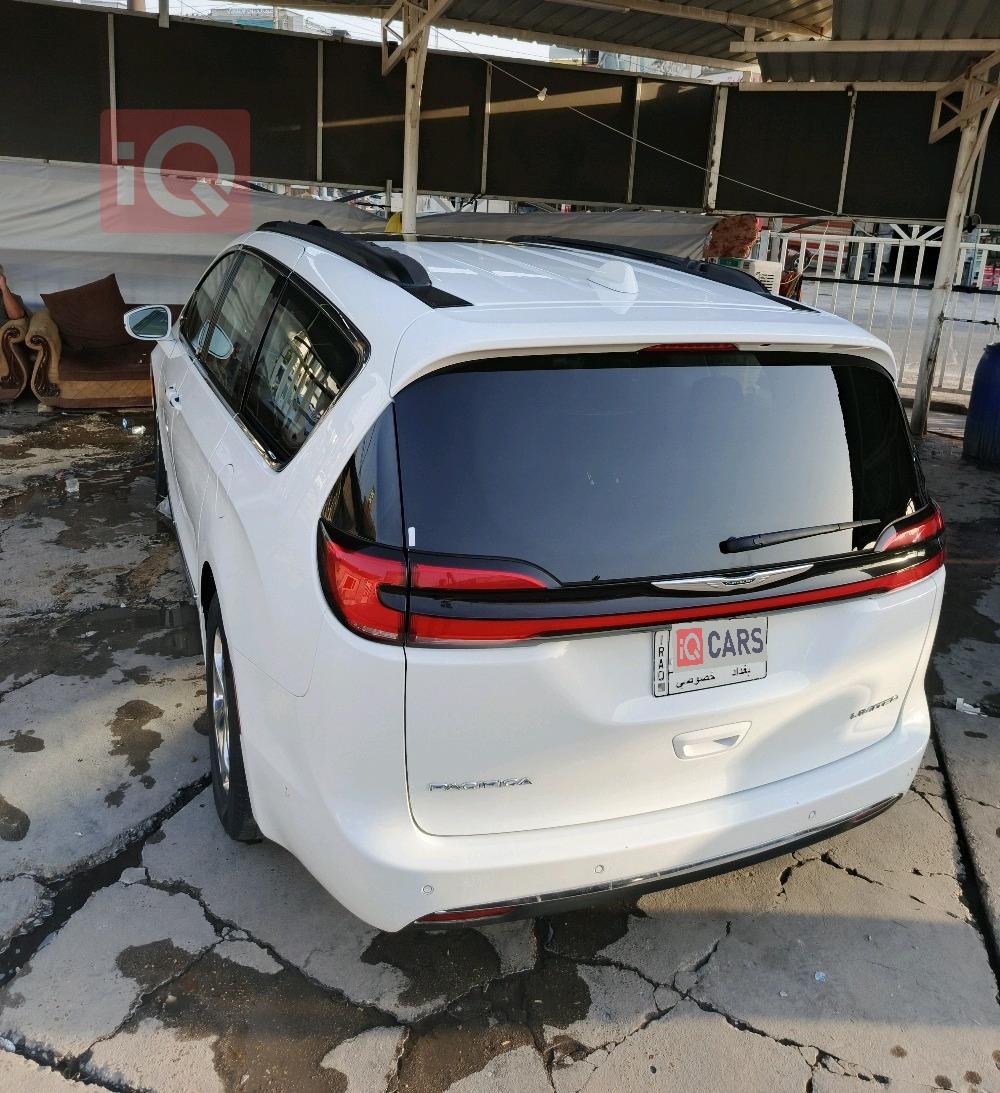 کرایسلەر پاسیفیکا